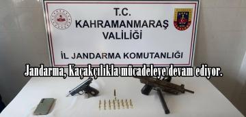 Jandarma, Kaçakçılıkla mücadeleye devam ediyor.