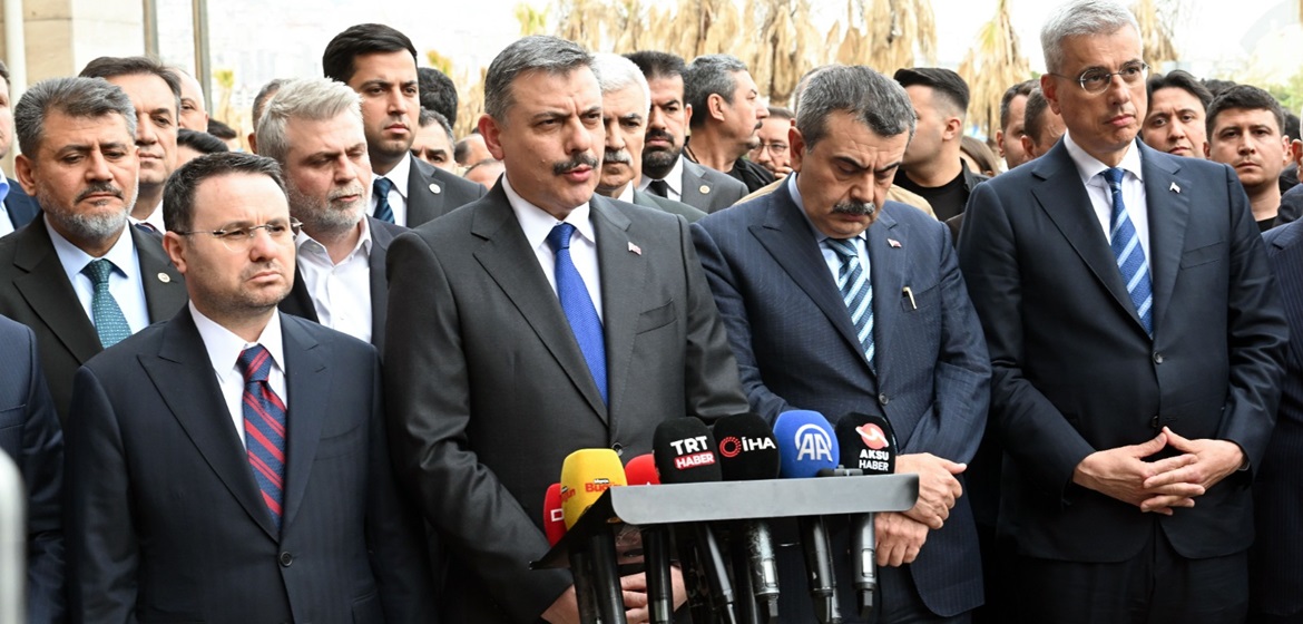 Bakanlar KSÜ Tıp Fakültesi Hastanesinde Yaralı Öğrencileri Ziyaret Etti.