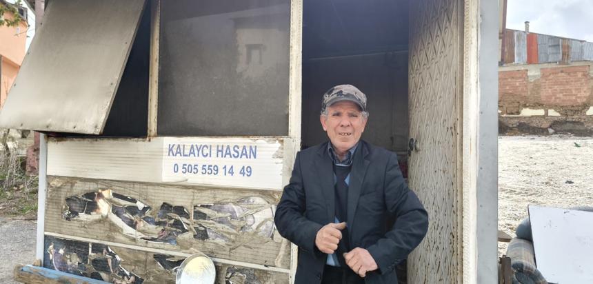 Göksun’un Son Kalaycısı Hasan Amca, mesleğin son temsilciliğini yapıyor.