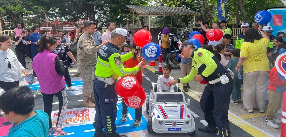 Jandarma’dan Engelliler Haftasında Moral etkinliği.