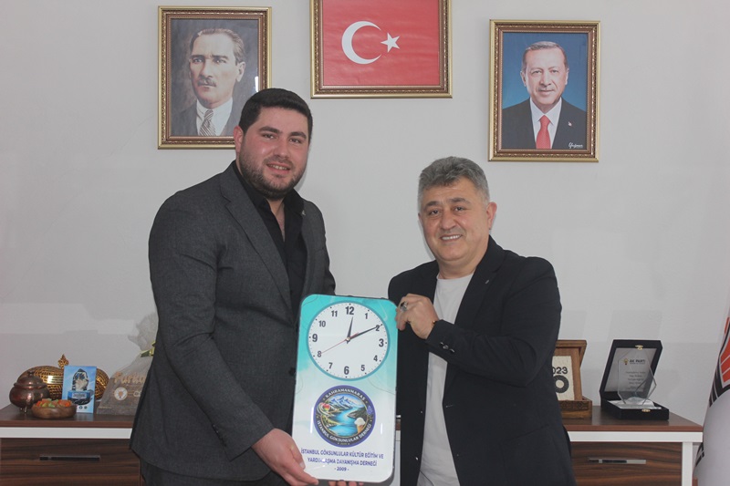 İstanbul Göksunlular Derneğinden Ak Parti Göksun İlçe Başkanlığına teşekkür ziyareti.