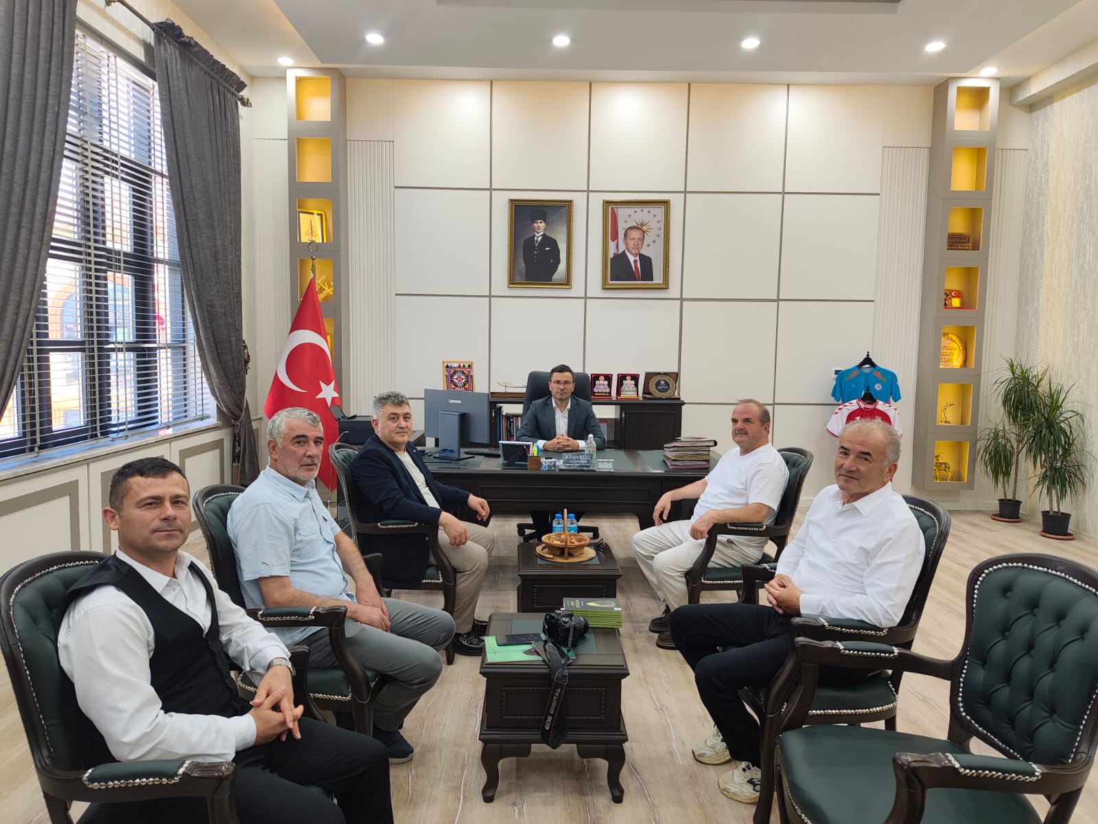 İstanbul Göksunlular Derneğinden Kaymakam Mustafa Emre Kılıç’a Teşekkür ziyareti.